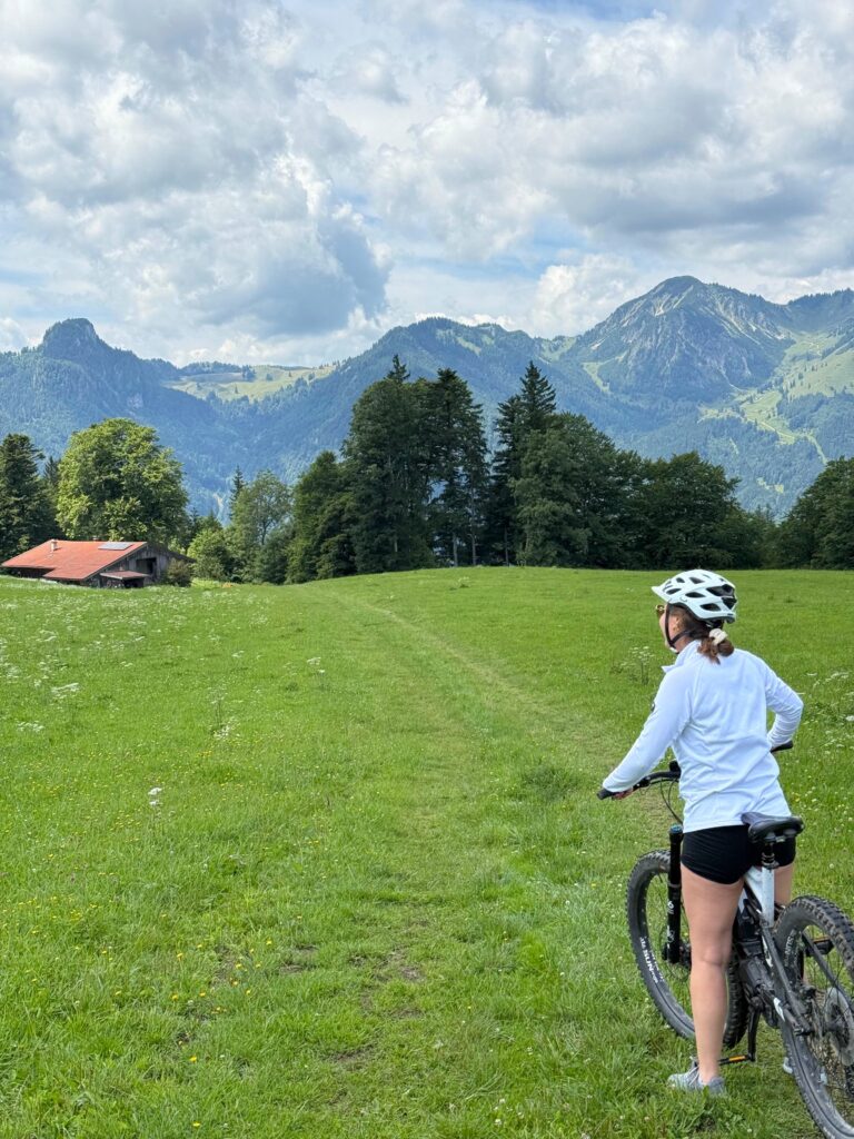 Schönste Alm am Chiemsee mit dem Mountainbike